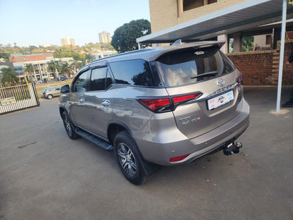 Fortuner Gris