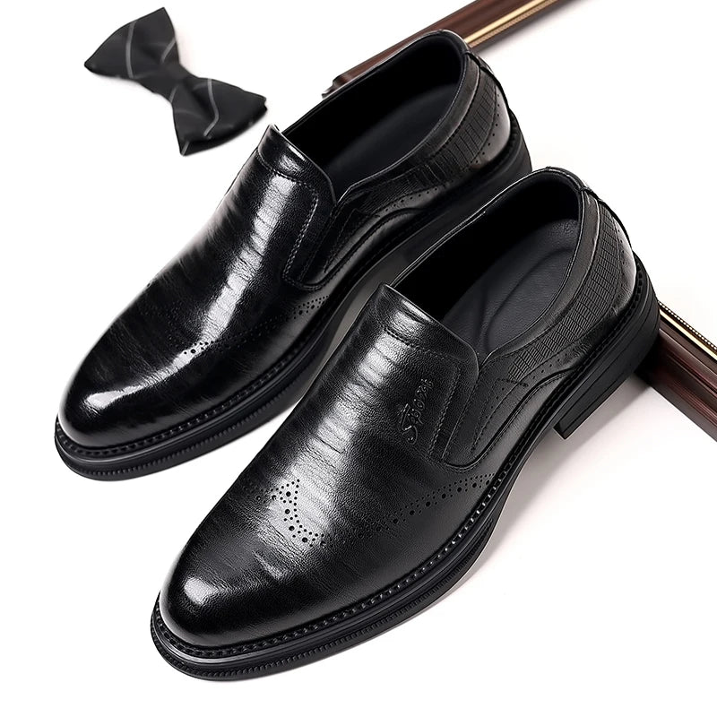 British Style Brand Men's Dress Shoes Fashion Patent Leather Men Business Flat Shoes Breathable Men Formal Office Working Shoes
