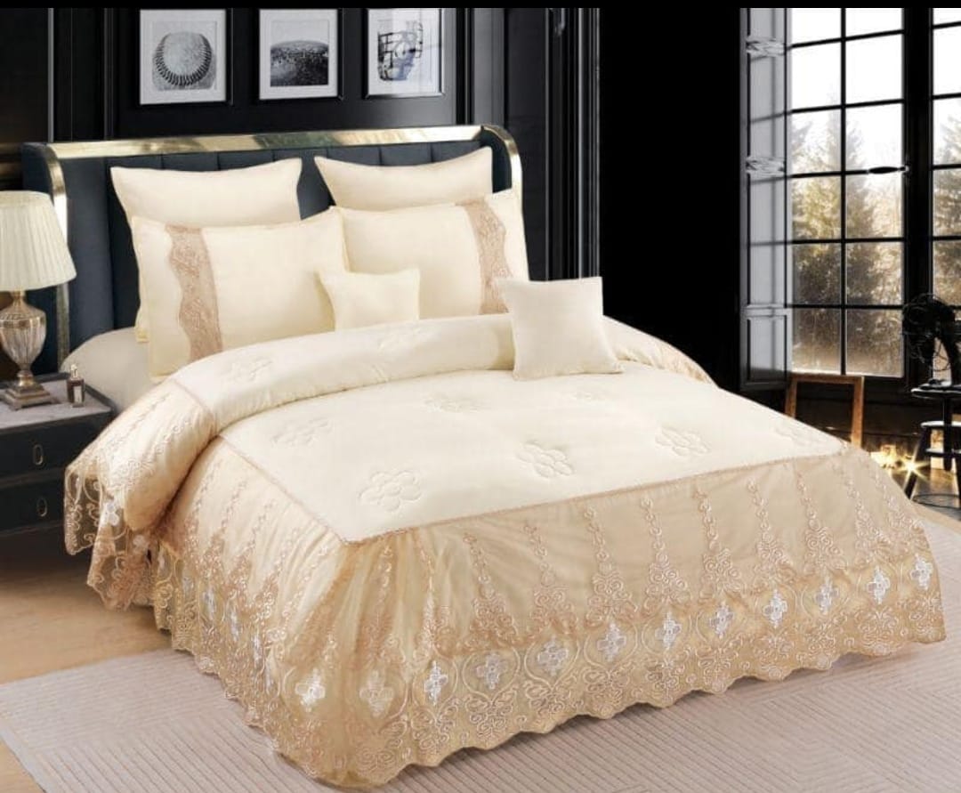 7 pieces - 1 Duvet et 6 Oreillers