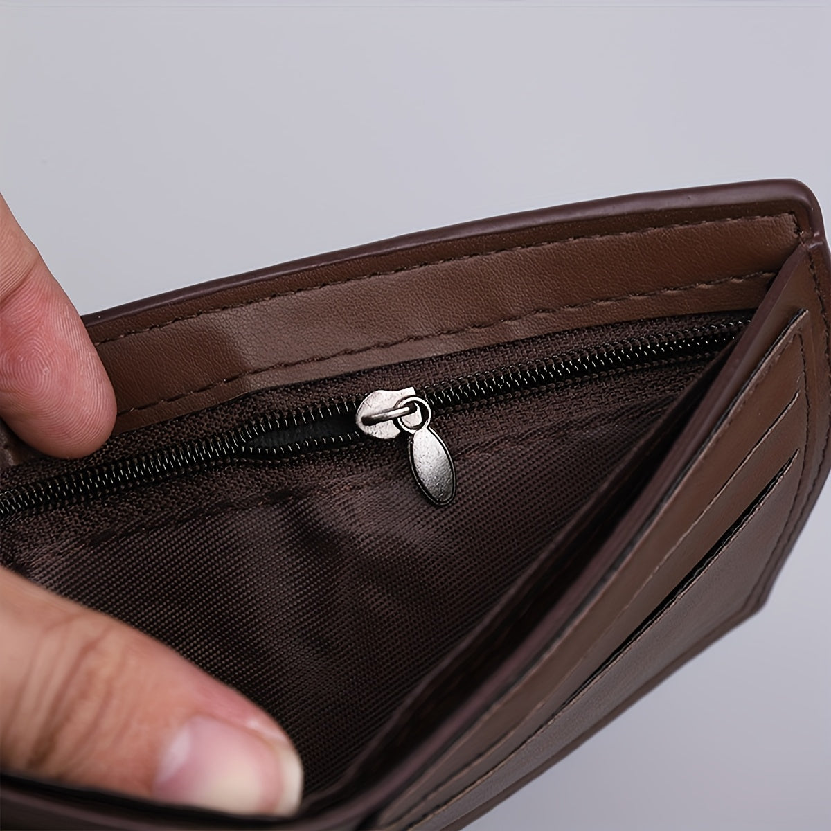 Men'S PU Wallet - Casual Style, Letter Pattern, Colorful Details, Multi-card Clip, Double Fold Short Wallet, Ideal For Gift Giving.